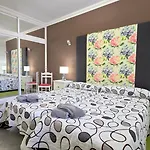 3 Avitaciones Apartment