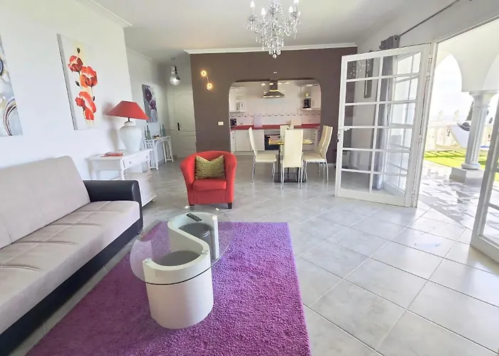 3 Avitaciones Apartman Costa Adeje (Tenerife)