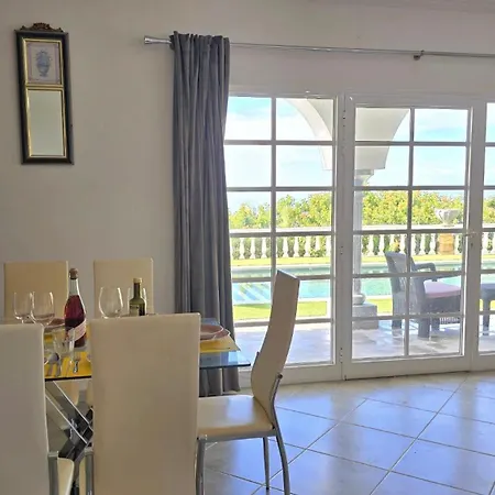 Appartement 3 Avitaciones