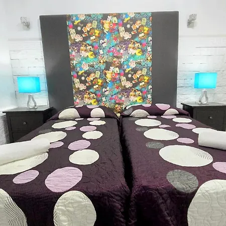 3 Avitaciones 公寓 阿德耶